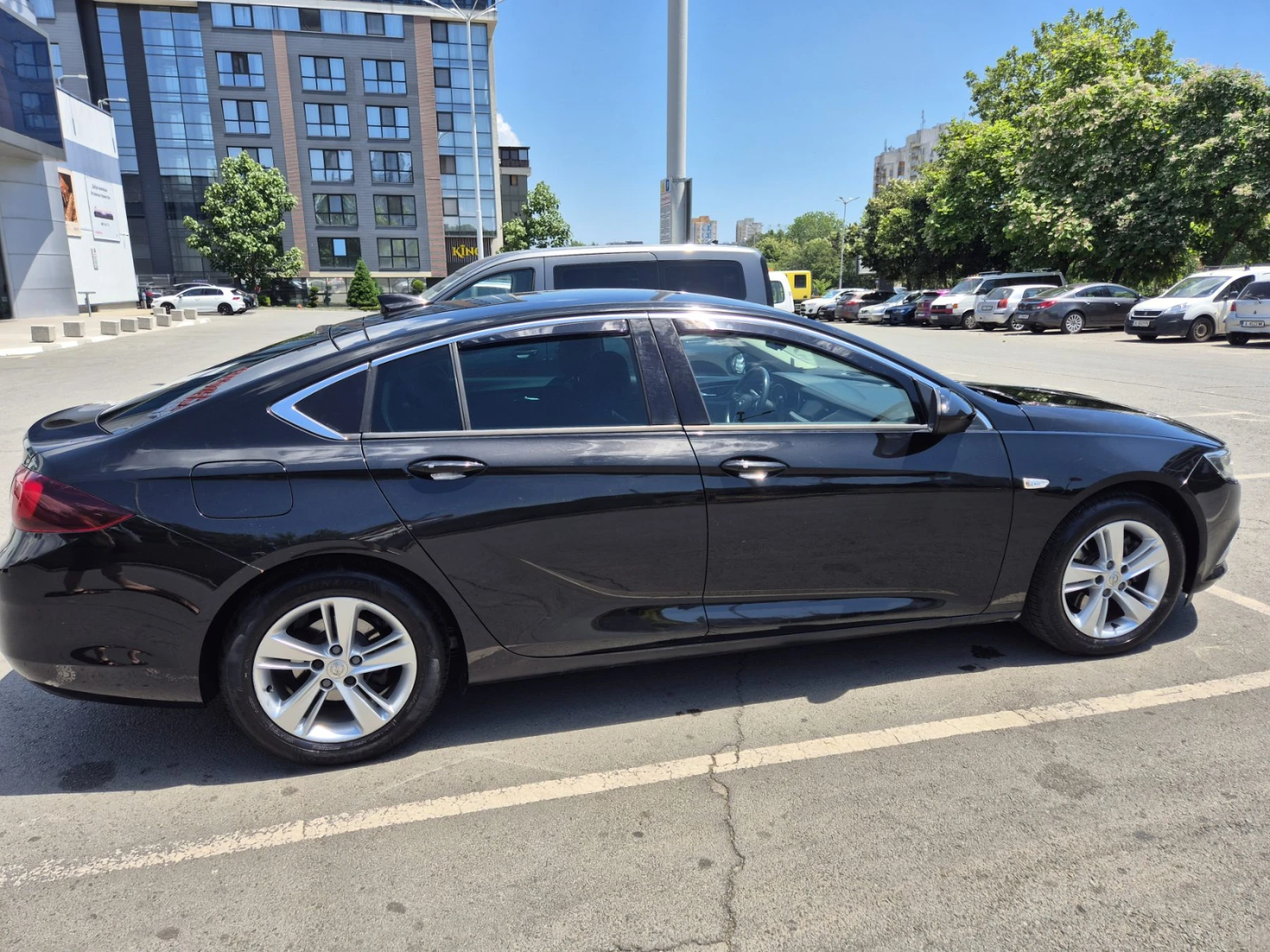 Opel Insignia Grand Sport, 1.6 cdti, 136 к.с., снимка 10 - Автомобили и джипове - 56076340
