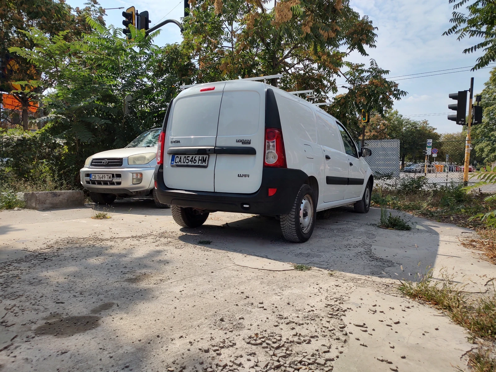 Dacia Logan 1.4 MPI, снимка 10 - Автомобили и джипове - 56165294
