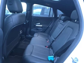 Mercedes-Benz GLA 250  LED | 4Matic | PANORAMA | MEMORY | HEATED SEATS |, снимка 12