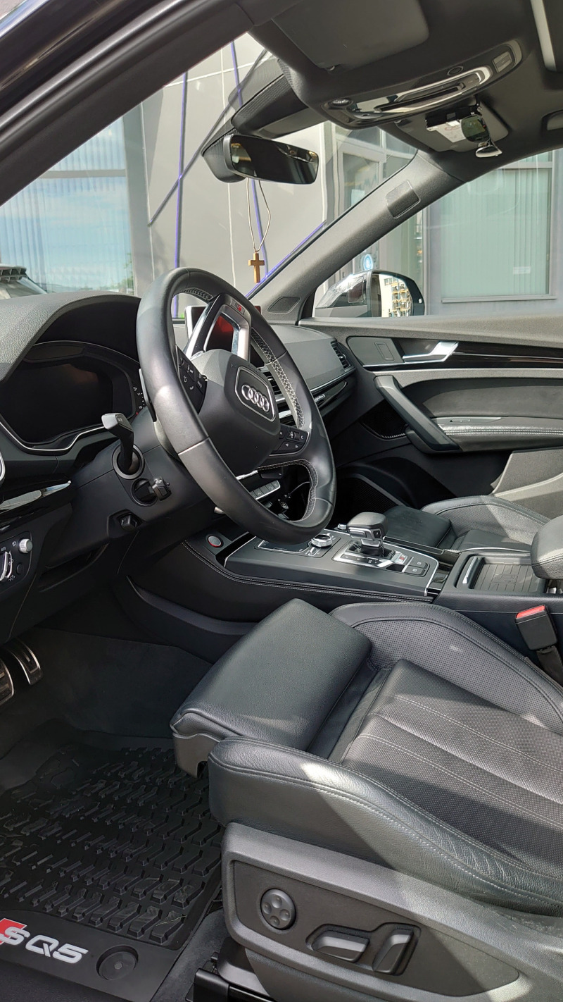Audi SQ5 3.0 TFSI q.1H* ACC* B&O* Luft* Virtual* , снимка 16 - Автомобили и джипове - 46344375