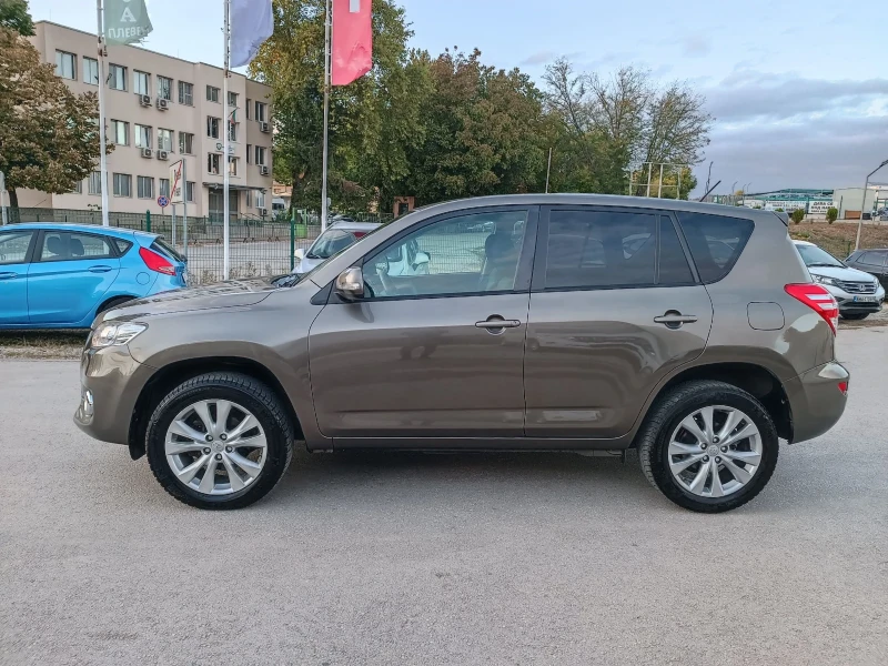 Toyota Rav4 2.0i-158кс-ШВЕЙЦАРИЯ-РЪЧКА-6ск-FACELIFT-4X4, снимка 7 - Автомобили и джипове - 47413258