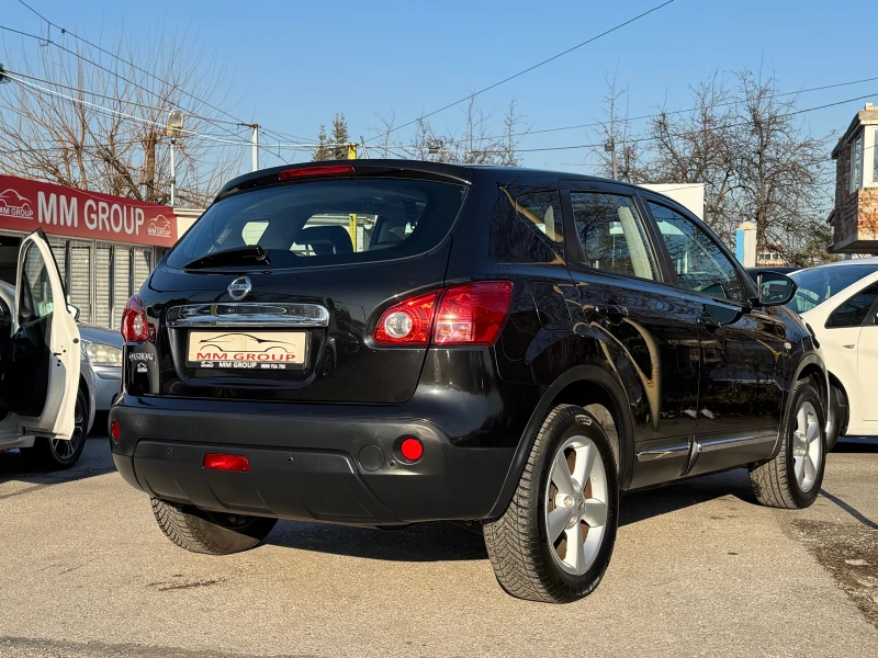 Nissan Qashqai 1.6I-ПЕРФЕКТНА-ЛИЗИНГ, снимка 5 - Автомобили и джипове - 48617341