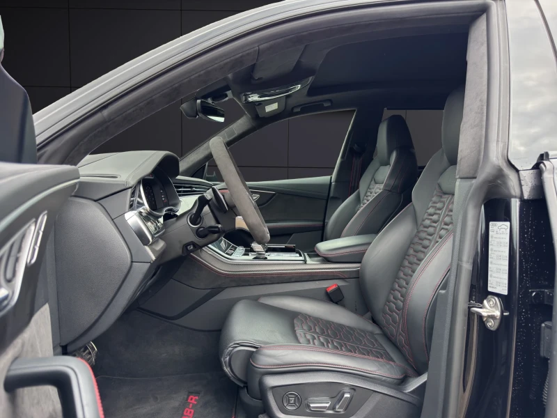 Audi RSQ8 ABT* CERAMIC* CARBON* B&O 3D* 360 CAM* DISTR* PANO, снимка 9 - Автомобили и джипове - 52036130