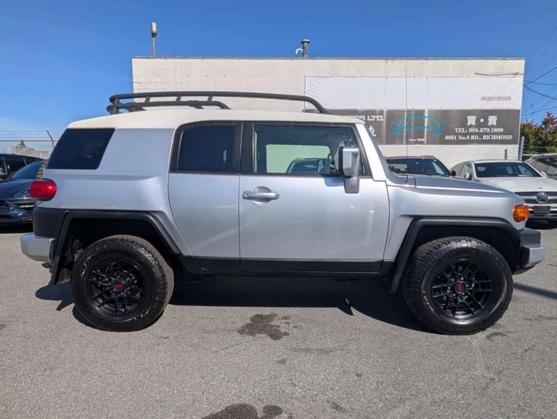 Toyota Fj cruiser 4WD, снимка 5 - Автомобили и джипове - 52449545