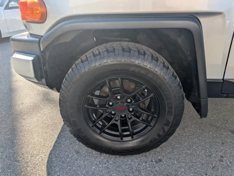 Toyota Fj cruiser 4WD, снимка 17 - Автомобили и джипове - 52449545