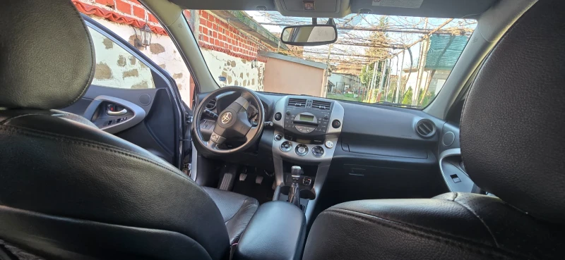 Toyota Rav4, снимка 5 - Автомобили и джипове - 52708518