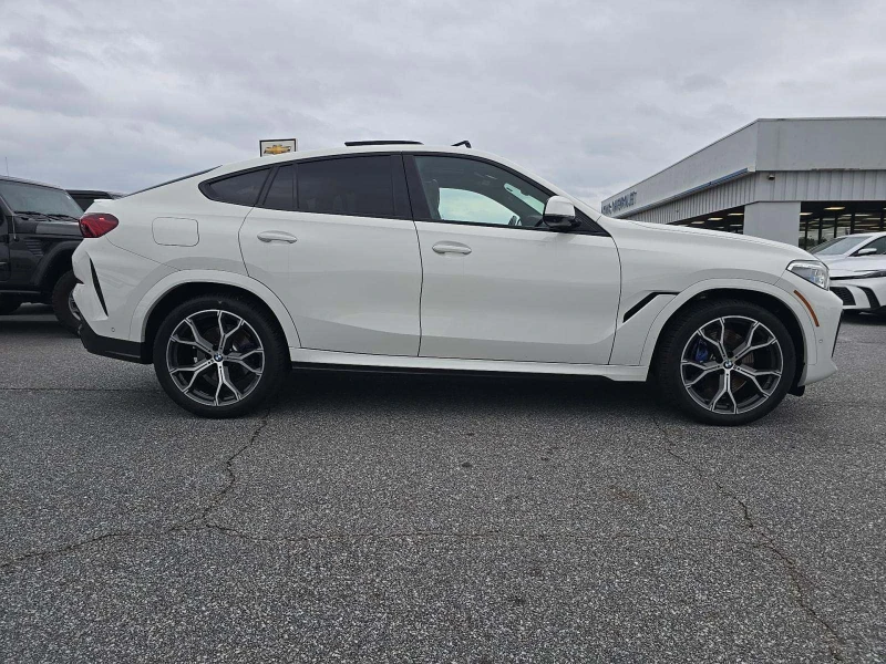 BMW X6 XDRIVE40I M SPORT| HuD| HARMAN| ЩОРИ| FULL, снимка 2 - Автомобили и джипове - 53035167