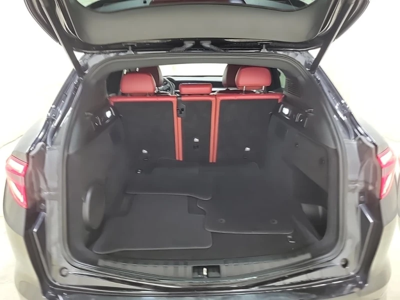 Alfa Romeo Stelvio * VELOCE * CARFAX * БЕЗ ПЪРВОНАЧАЛНА ВНОСКА, снимка 16 - Автомобили и джипове - 53094451