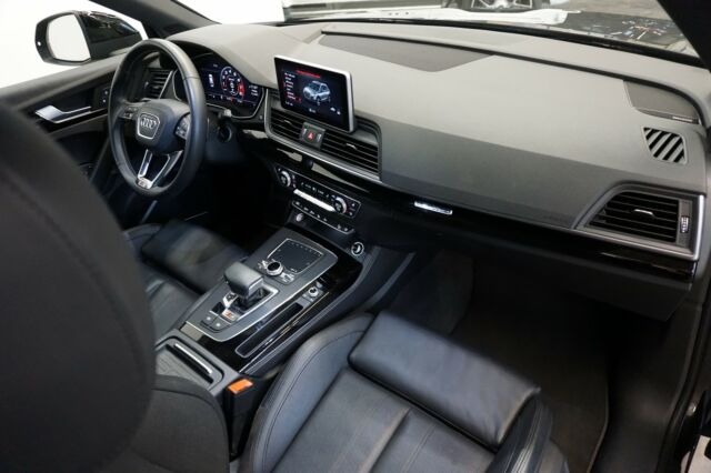 Audi SQ5 3.0 TFSI q.1H* ACC* B&O* Luft* Virtual* , снимка 10 - Автомобили и джипове - 46344375