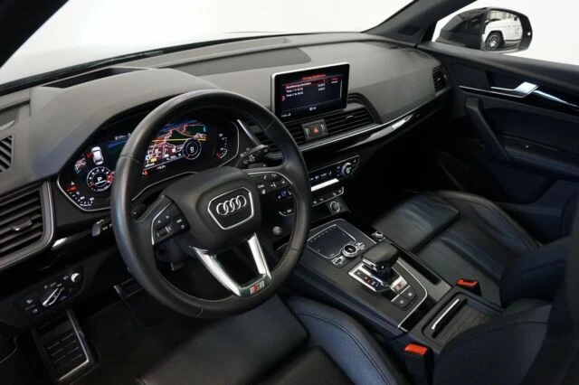 Audi SQ5 3.0 TFSI q.1H* ACC* B&O* Luft* Virtual* , снимка 4 - Автомобили и джипове - 47266435