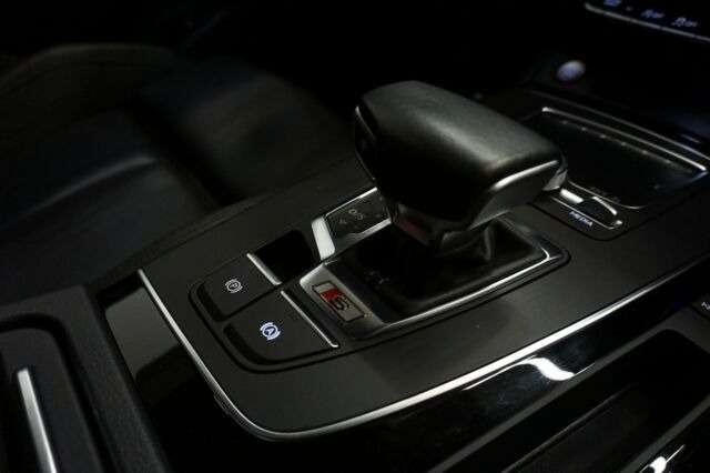 Audi SQ5 3.0 TFSI q.1H* ACC* B&O* Luft* Virtual* , снимка 7 - Автомобили и джипове - 46344375