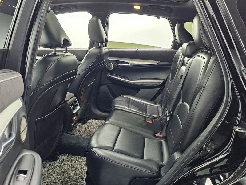 Infiniti QX50 2.0 Automatic, снимка 11 - Автомобили и джипове - 55666540