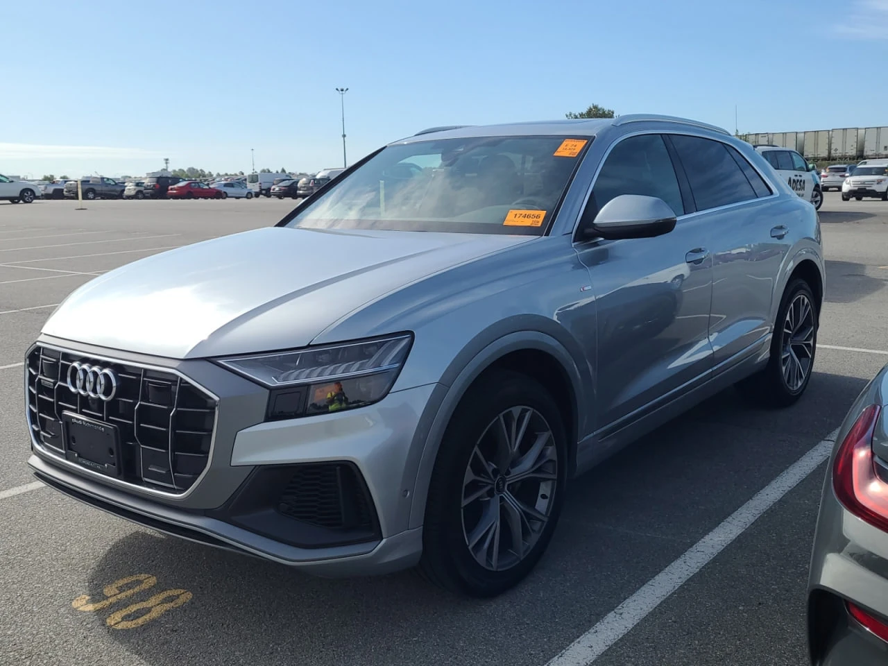 Audi Q8 * CARFAX * АВТО КРЕДИТ * ЦЕНА ДО БГ! - изображение 2