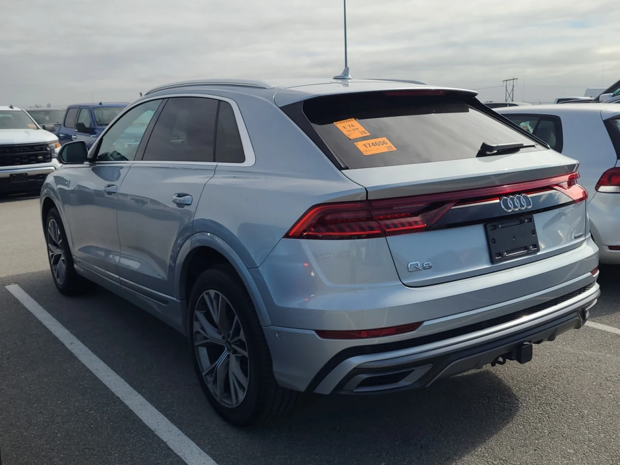 Audi Q8 * CARFAX * АВТО КРЕДИТ * ЦЕНА ДО БГ! - изображение 3