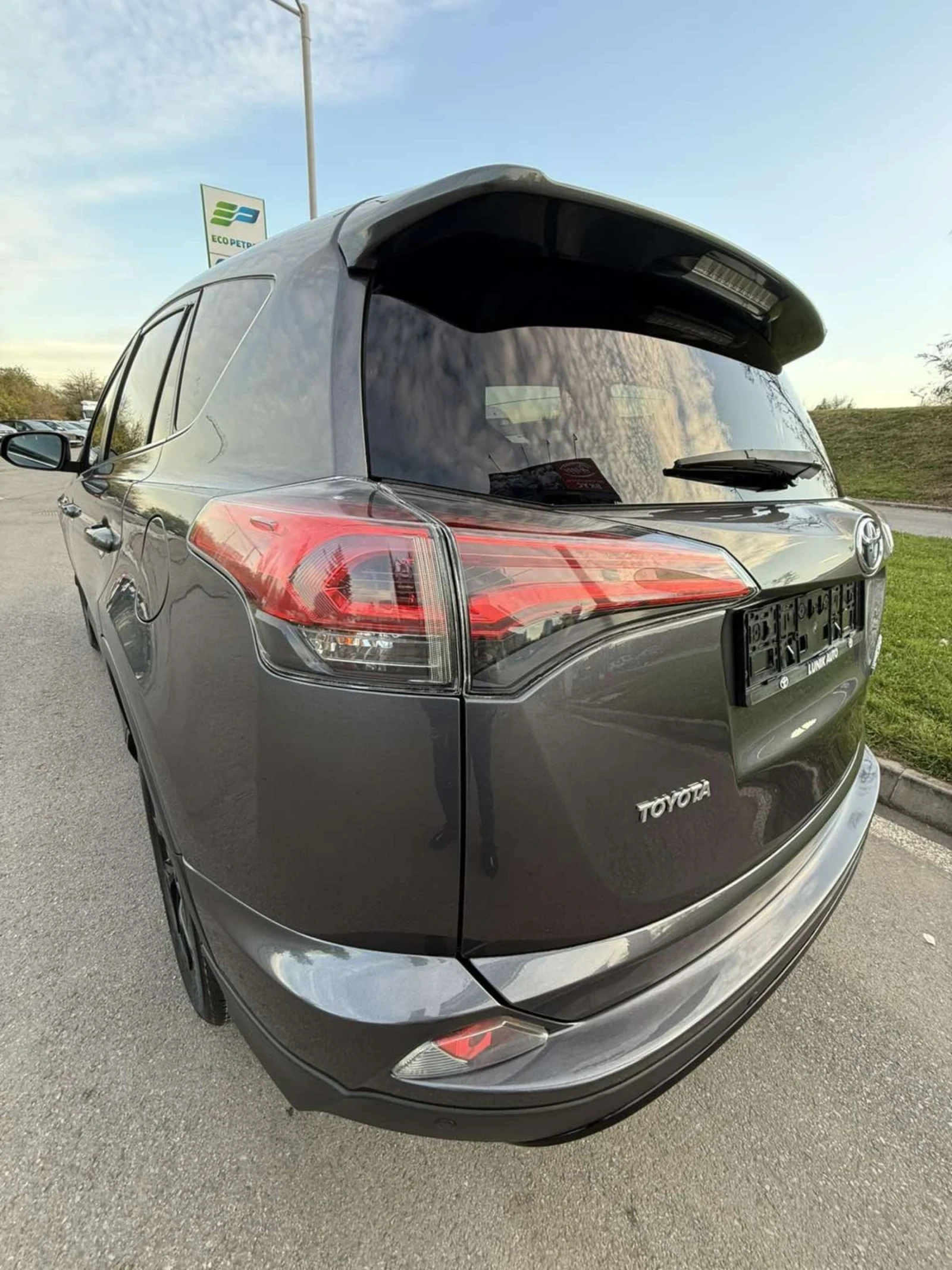 Toyota Rav4 HYBRID 68000 | Mobile.bg   13