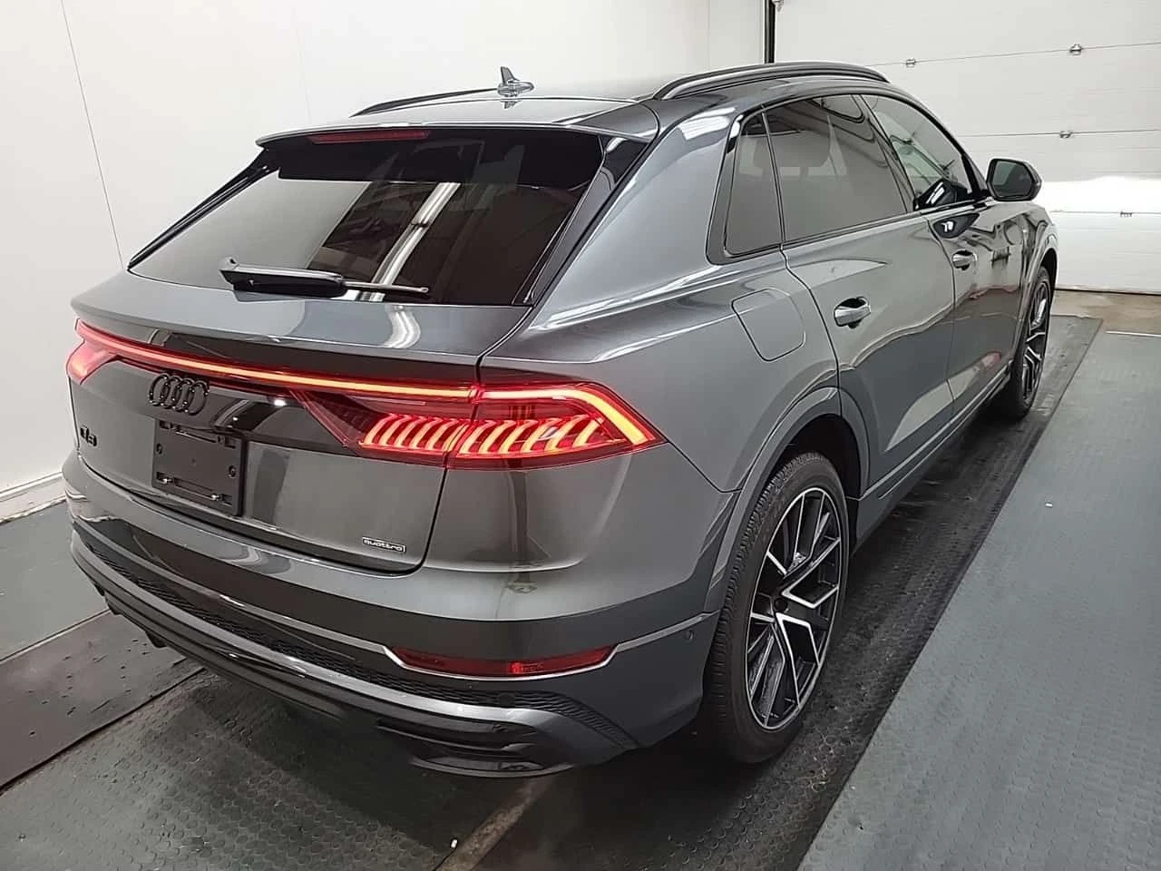 Audi Q8 * TECHNIK * CARFAX * ���� �� �� | Mobile.bg � ����������� 3