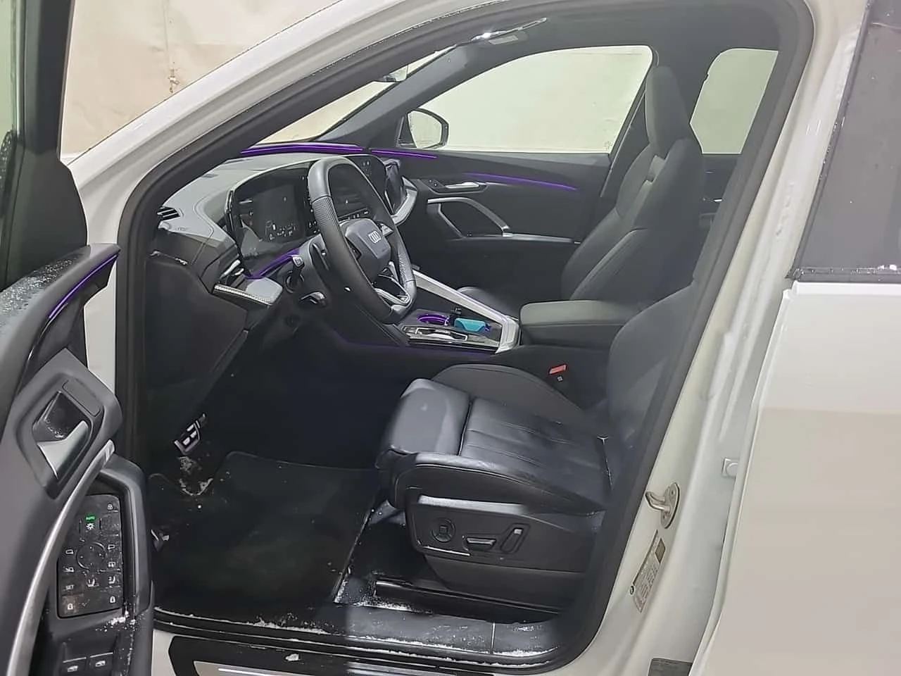 Audi Q5 * 2.0 TFSI QUATTRO * ДИСТРОНИК * 360 * ОБДУХВАНЕ - изображение 9