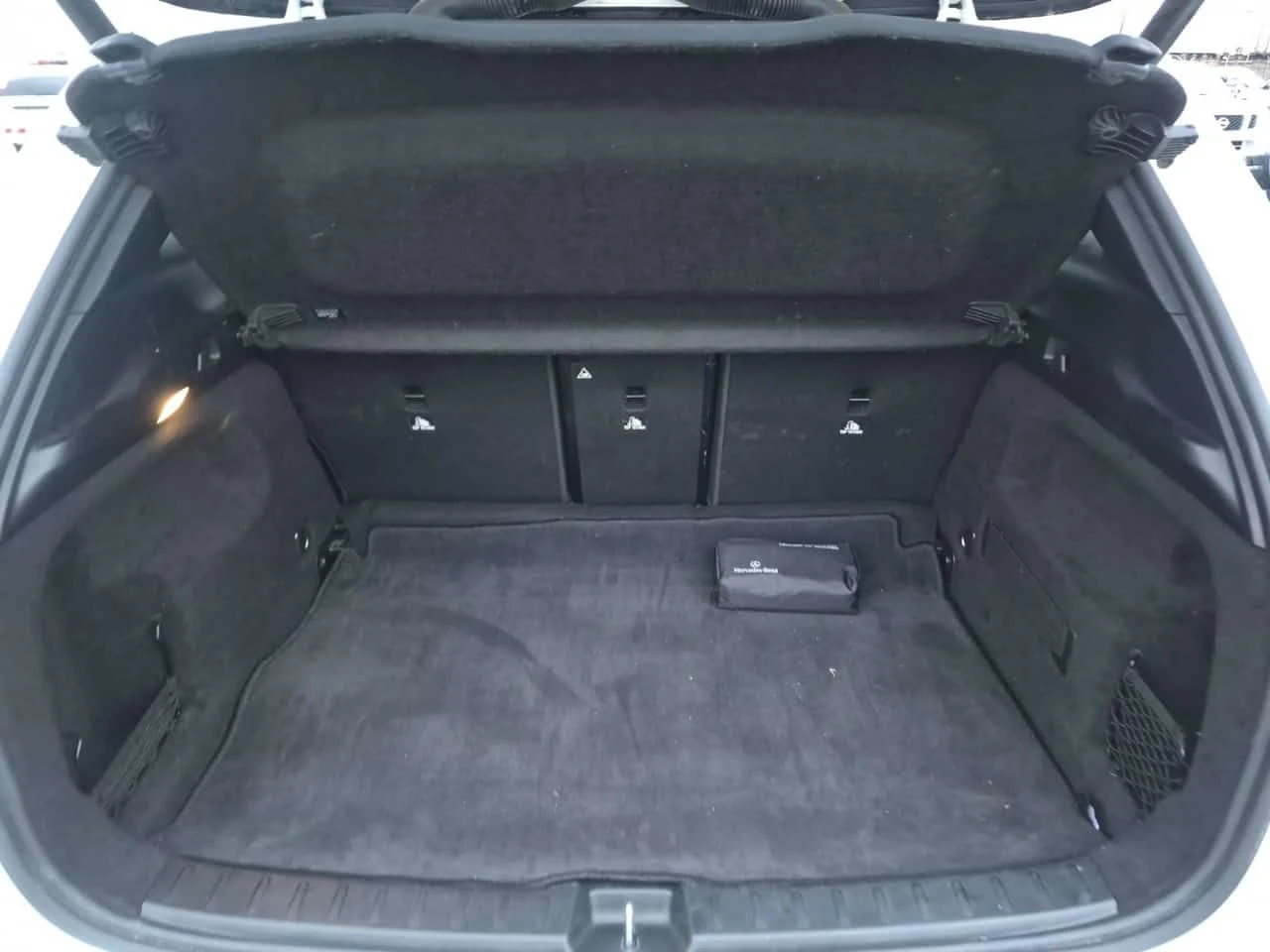 Mercedes-Benz GLA 250  LED | 4Matic | PANORAMA | MEMORY | HEATED SEATS |, снимка 14 - Автомобили и джипове - 54137447