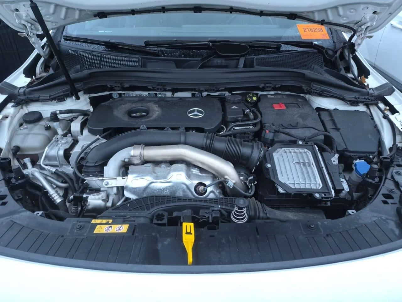 Mercedes-Benz GLA 250  LED | 4Matic | PANORAMA | MEMORY | HEATED SEATS |, снимка 17 - Автомобили и джипове - 54137447