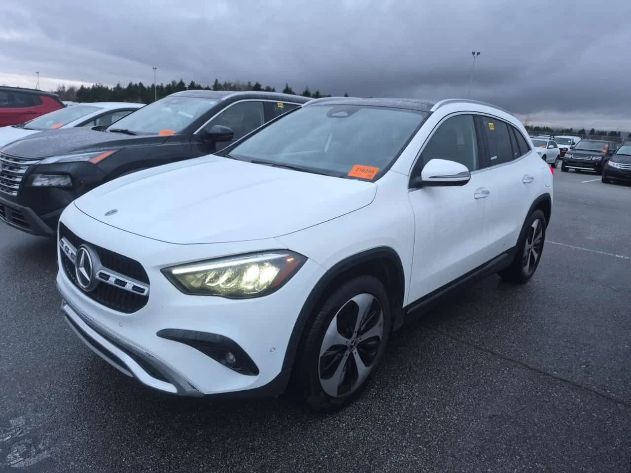 Mercedes-Benz GLA 250  LED | 4Matic | PANORAMA | MEMORY | HEATED SEATS |