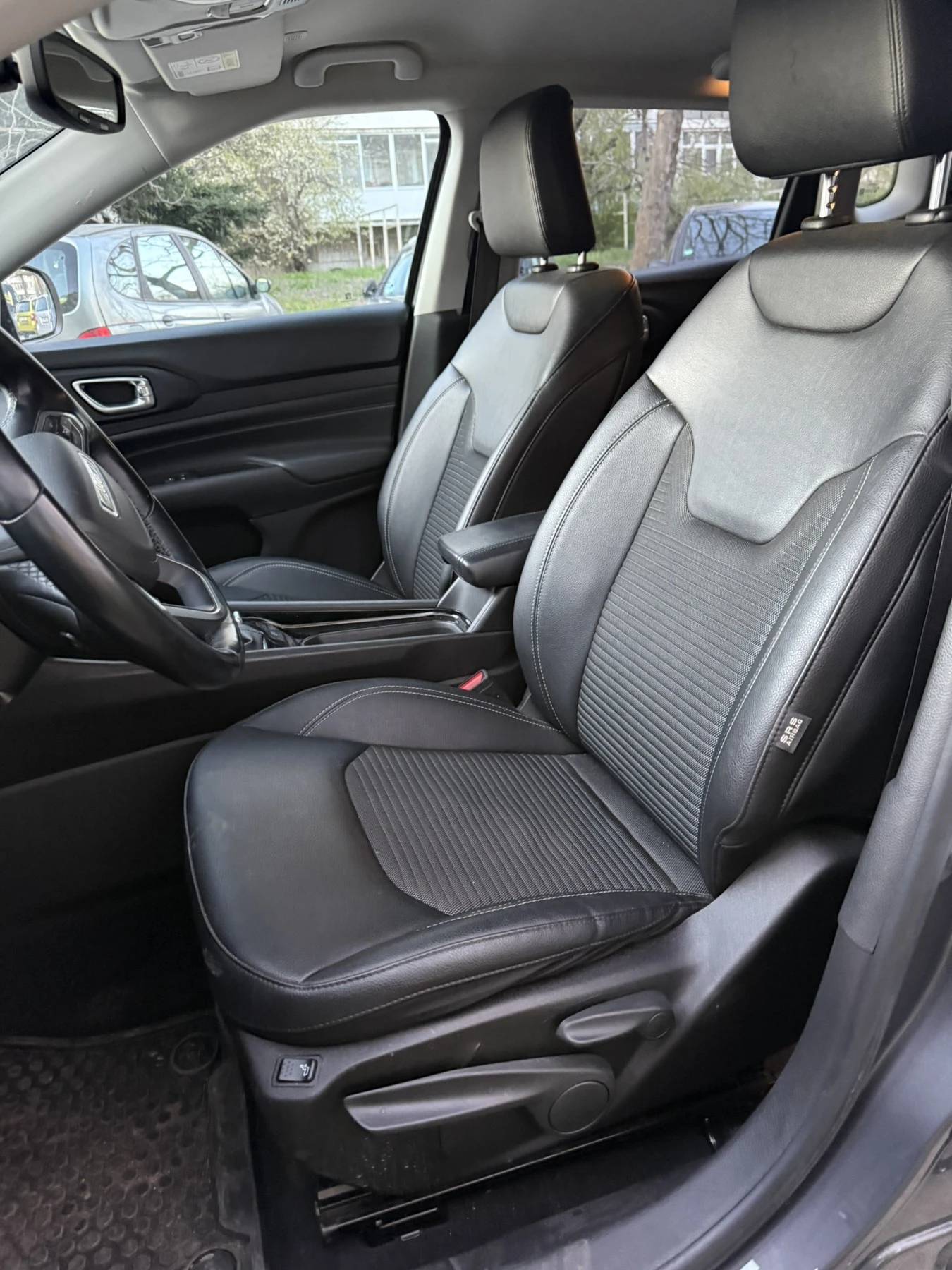 Jeep Compass 4xe PHEV ГАРАНЦИЯ, снимка 5 - Автомобили и джипове - 54715128