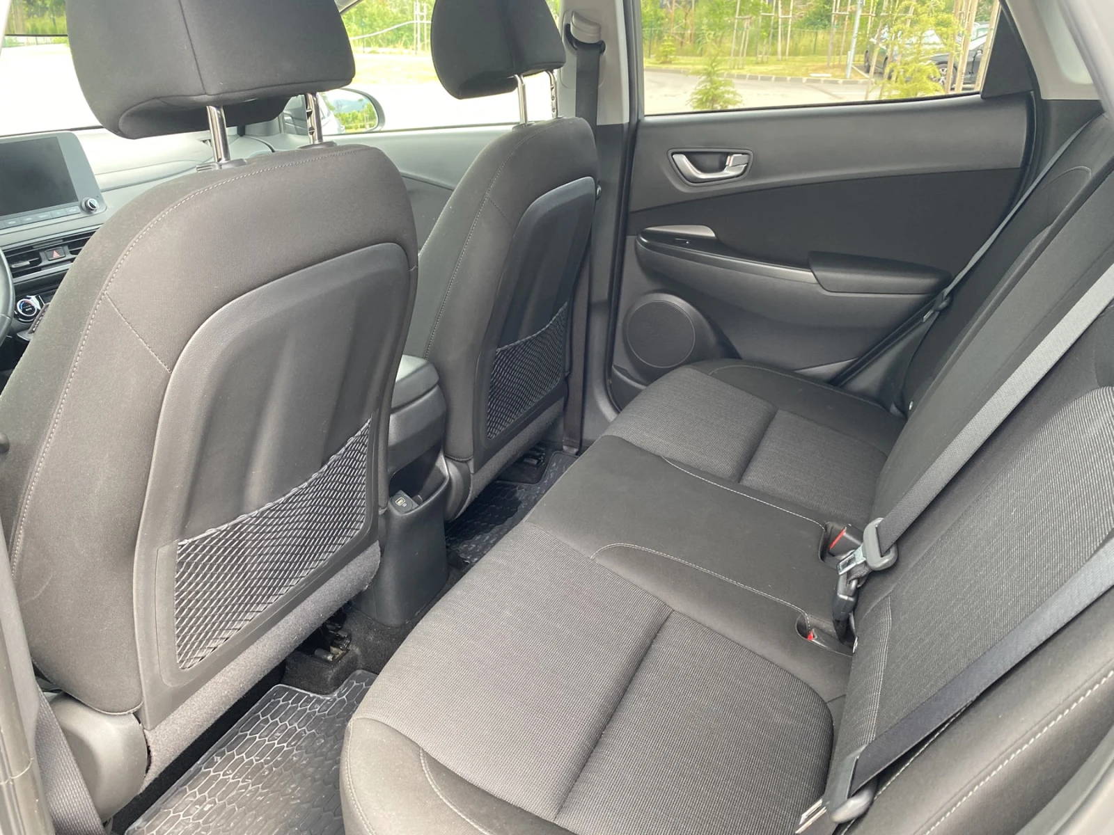Hyundai Kona 1.6 GDI/ Hybrid/ DCT/Гаранция до 04.2028 , снимка 12 - Автомобили и джипове - 55065450