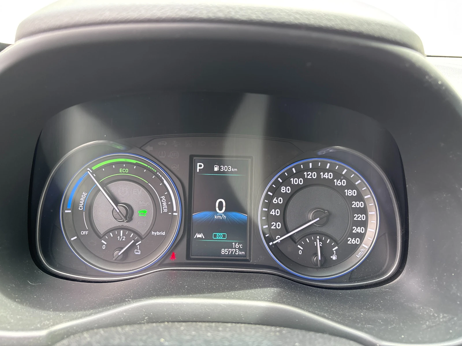 Hyundai Kona 1.6 GDI/ Hybrid/ DCT/Гаранция до 04.2028  Очакван!, снимка 8 - Автомобили и джипове - 55065450