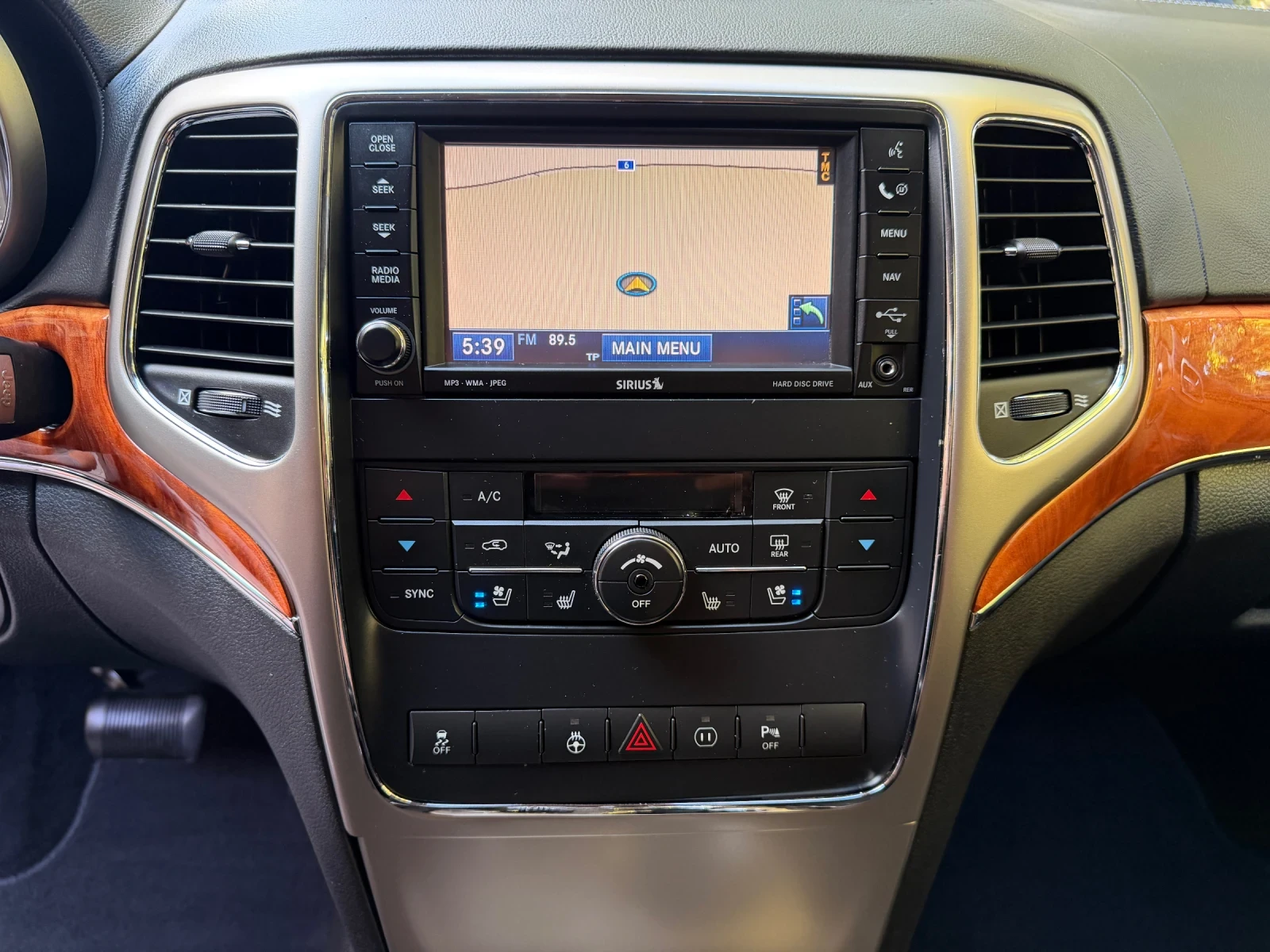 Jeep Grand cherokee, снимка 10 - Автомобили и джипове - 56260938