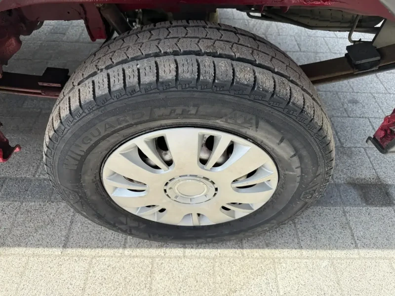 VW Crafter 2.5TDI L1H1 Климатроник , снимка 13 - Бусове и автобуси - 49492109