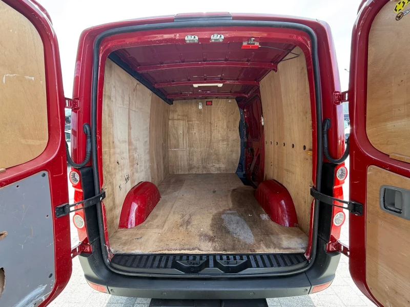 VW Crafter 2.5TDI L1H1 Климатроник , снимка 14 - Бусове и автобуси - 49492109