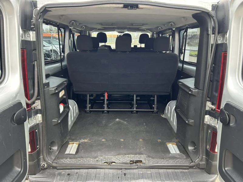 Opel Vivaro 1.6 BITURBO 125 * 8+ 1 * NAVI * LONG * , снимка 15 - Бусове и автобуси - 52513149