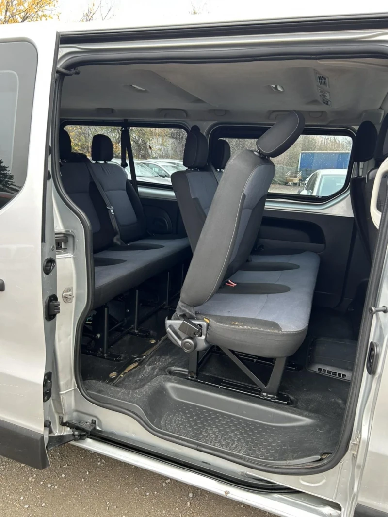 Opel Vivaro 1.6 BITURBO 125 * 8+ 1 * NAVI * LONG * , снимка 12 - Бусове и автобуси - 52513149