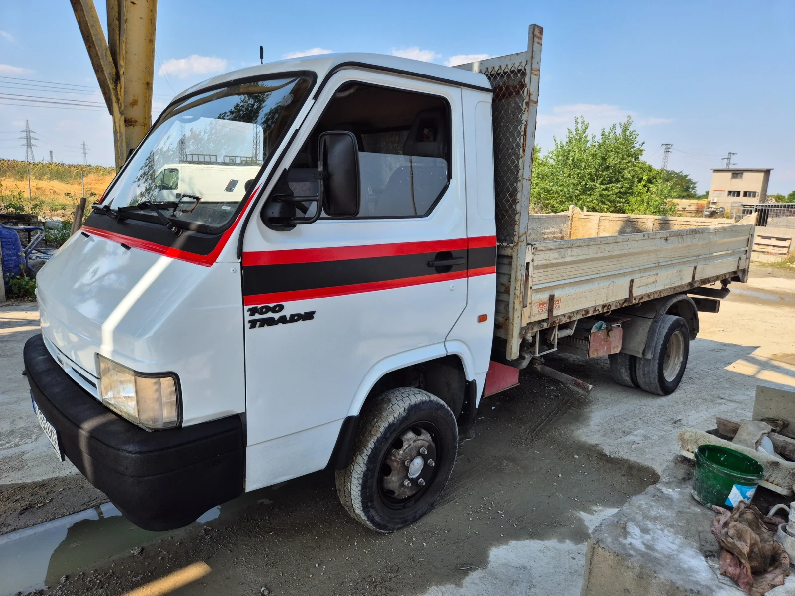 Nissan Trade Самосвал - изображение 9