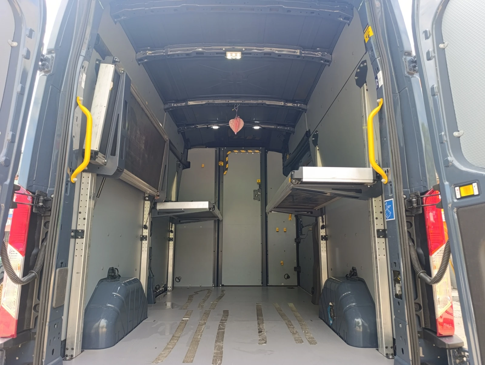 Ford Transit L3H3* NAVI* CAMERA* AUTOMATIC, снимка 14 - Бусове и автобуси - 55220841