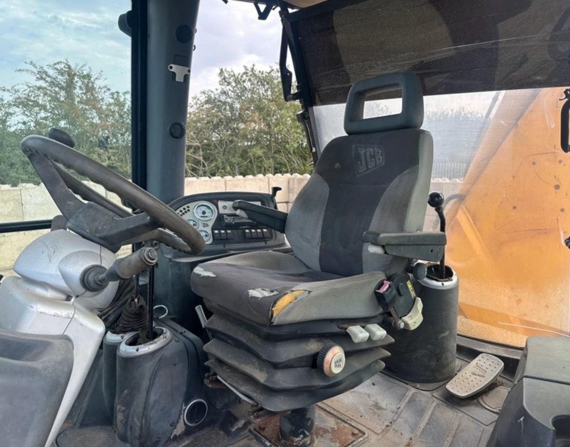 Багер JCB 4CX Sitemaster - изображение 4