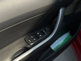 Peugeot 308 НАПЪЛНО ОБСЛУЖЕН / ВСИЧКО ПЛАТЕНО / КЛИМАТРОНИК, снимка 16