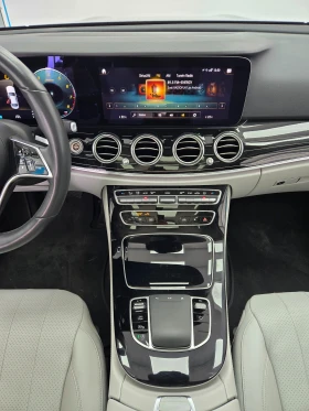 Mercedes-Benz E 350 4MATIC* 360 CAM* AMBIENT PLUS* DISTR* PANO, снимка 10