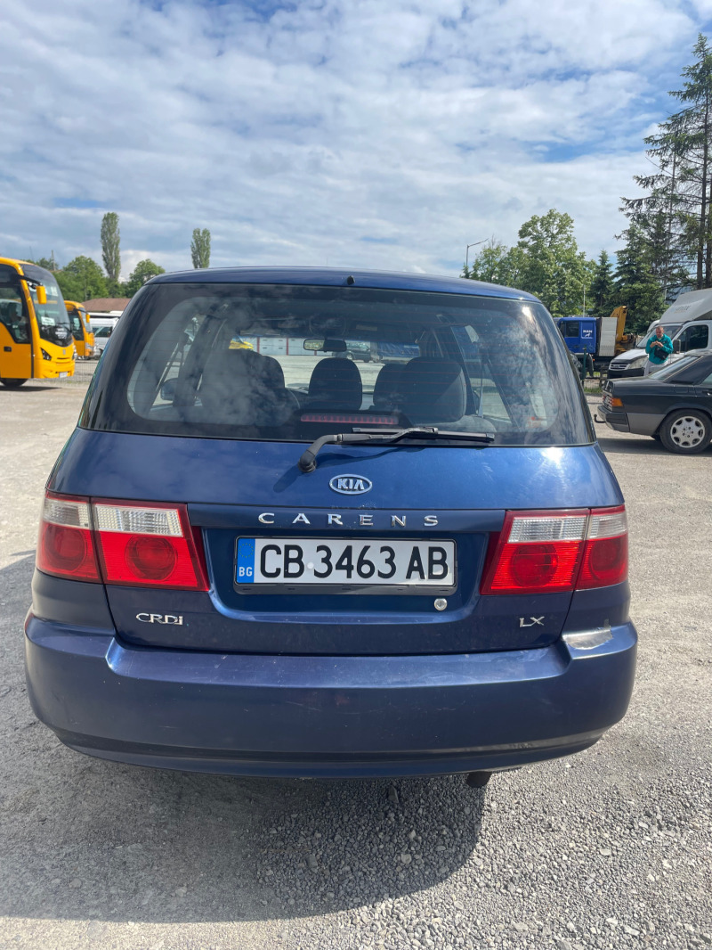 Kia Carens, снимка 4 - Автомобили и джипове - 46080899