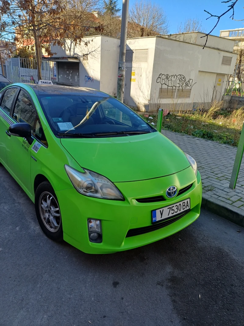 Toyota Prius, снимка 1 - Автомобили и джипове - 47511841