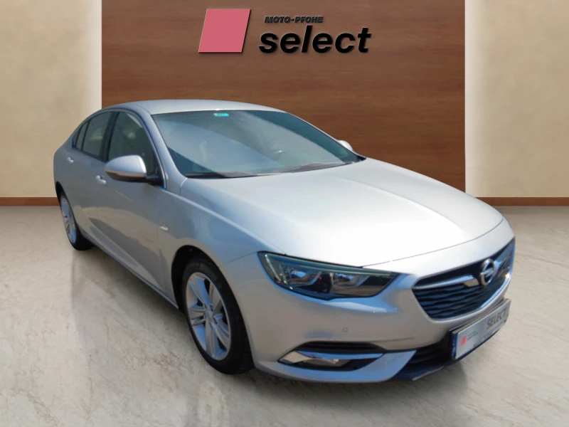 Opel Insignia 1.6D, снимка 2 - Автомобили и джипове - 48093406