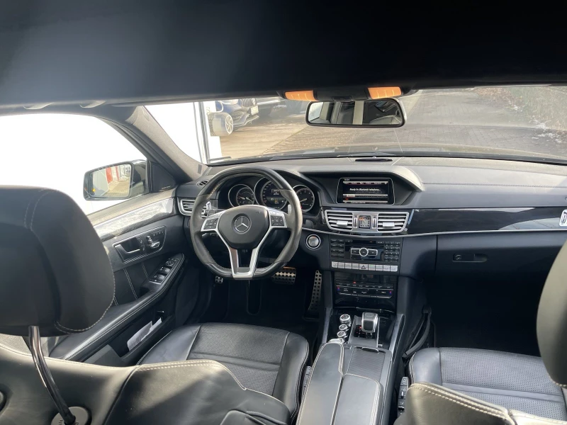 Mercedes-Benz E 63 AMG, снимка 7 - Автомобили и джипове - 48840638