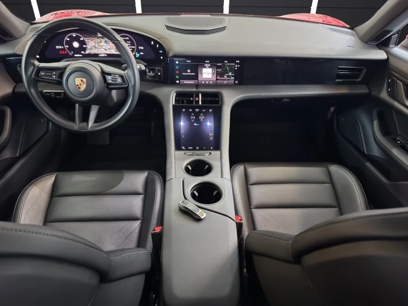 Porsche Taycan 4S* CROSS TURISMO* PANO* BOSE* 360CAM* DISTR* KEYL, снимка 14 - Автомобили и джипове - 50190067