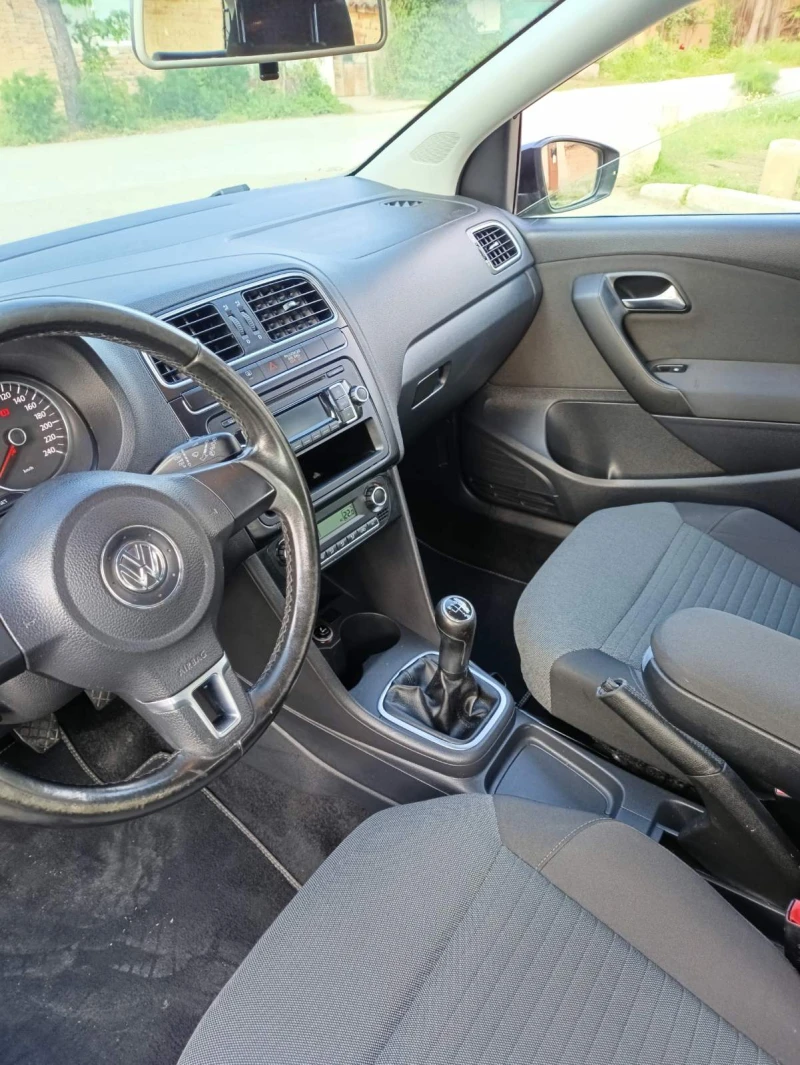 VW Polo 1.4i, снимка 6 - Автомобили и джипове - 51035764