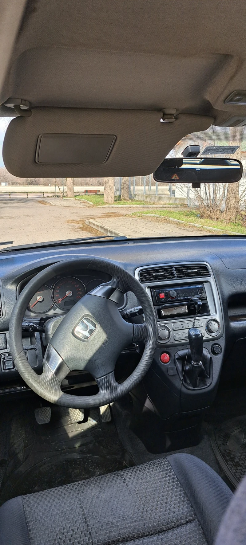 Honda Stream, снимка 9 - Автомобили и джипове - 50926605