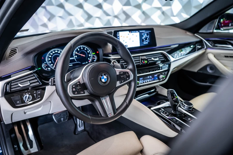 BMW 550 xDrive М-sport* Headup* 360, снимка 8 - Автомобили и джипове - 51288916