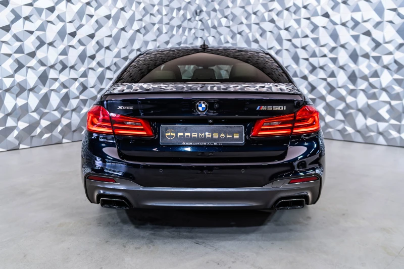 BMW 550 xDrive М-sport* Headup* 360, снимка 5 - Автомобили и джипове - 51288916
