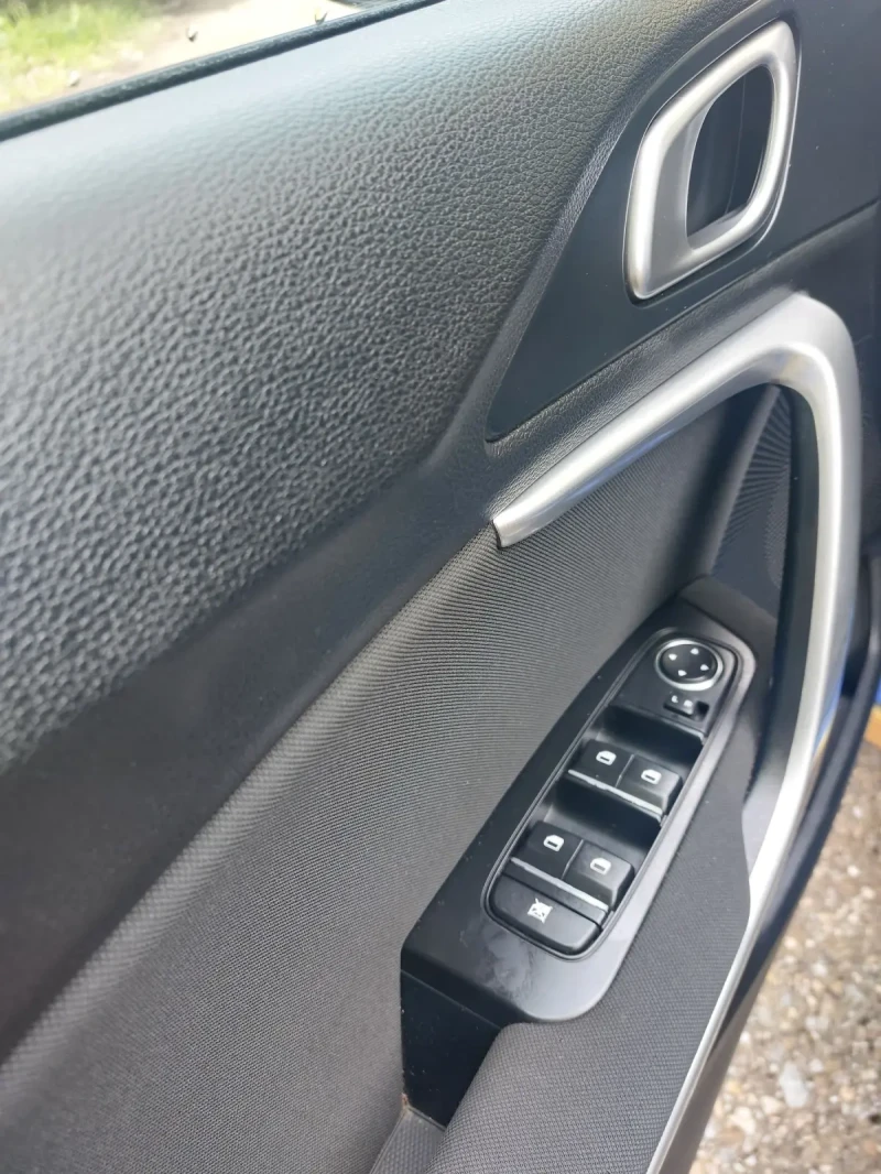 Kia Ceed 1.4 бензин/газ, снимка 11 - Автомобили и джипове - 51973404