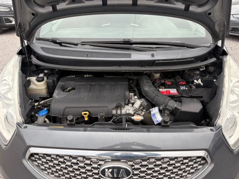 Kia Venga 1.4 CRDI, снимка 17 - Автомобили и джипове - 52322857