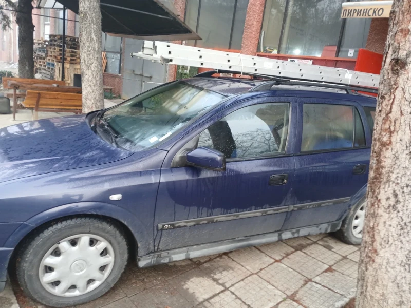 Opel Astra, снимка 2 - Автомобили и джипове - 52686326