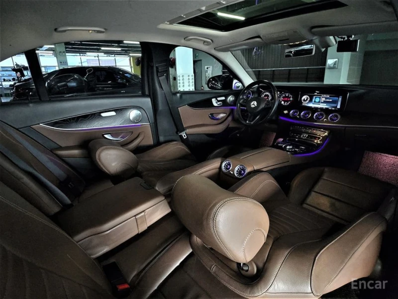 Mercedes-Benz E 220, снимка 10 - Автомобили и джипове - 52899851